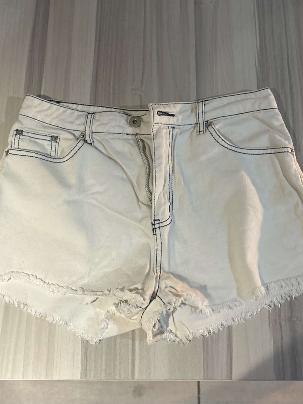 Forever21 White Jean Shorts M